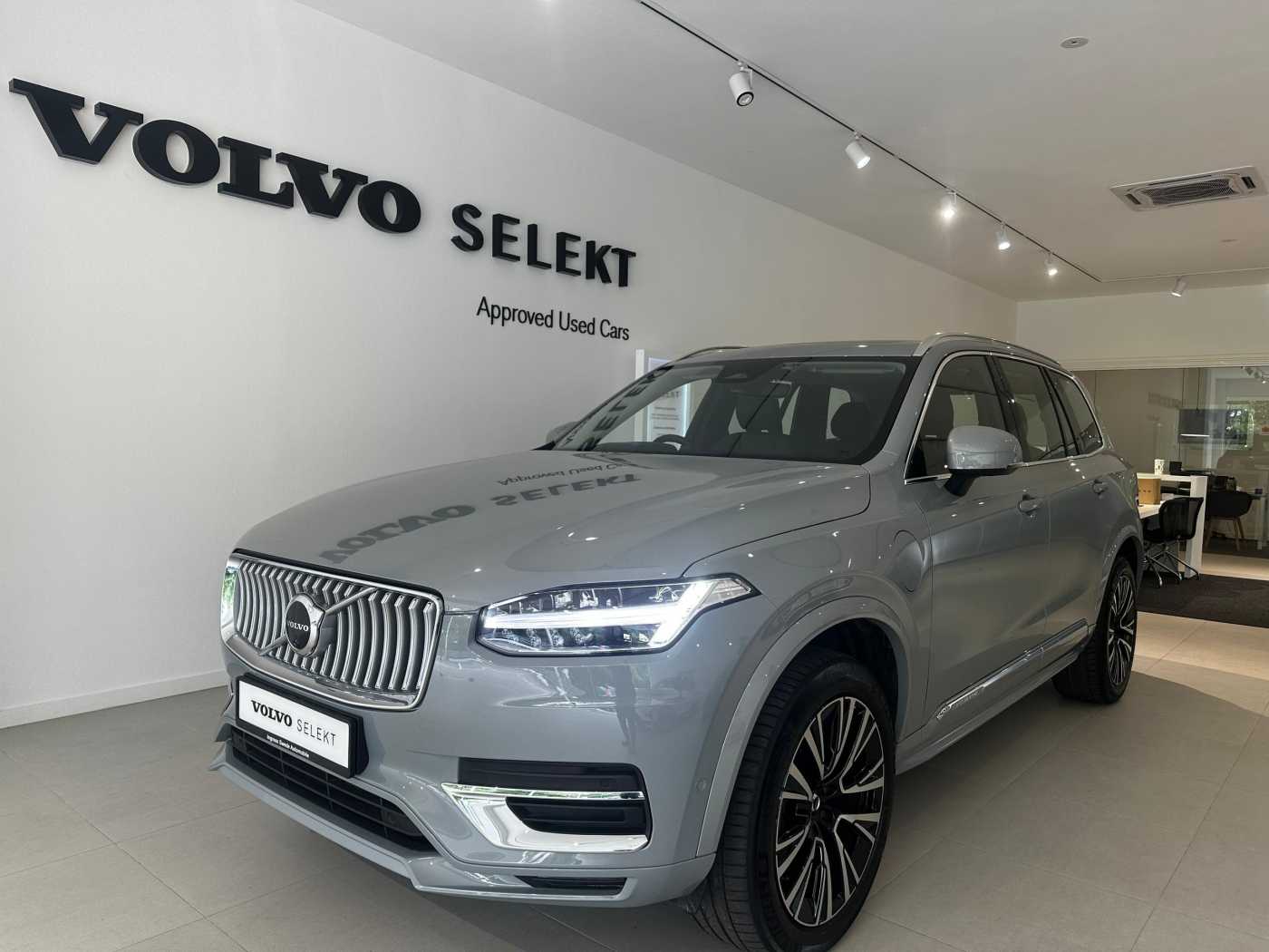 Volvo  XC90 Recharge Ultimate, T8 AWD plug-in hybrid, Electric/Petrol, Bright, 7 Seats