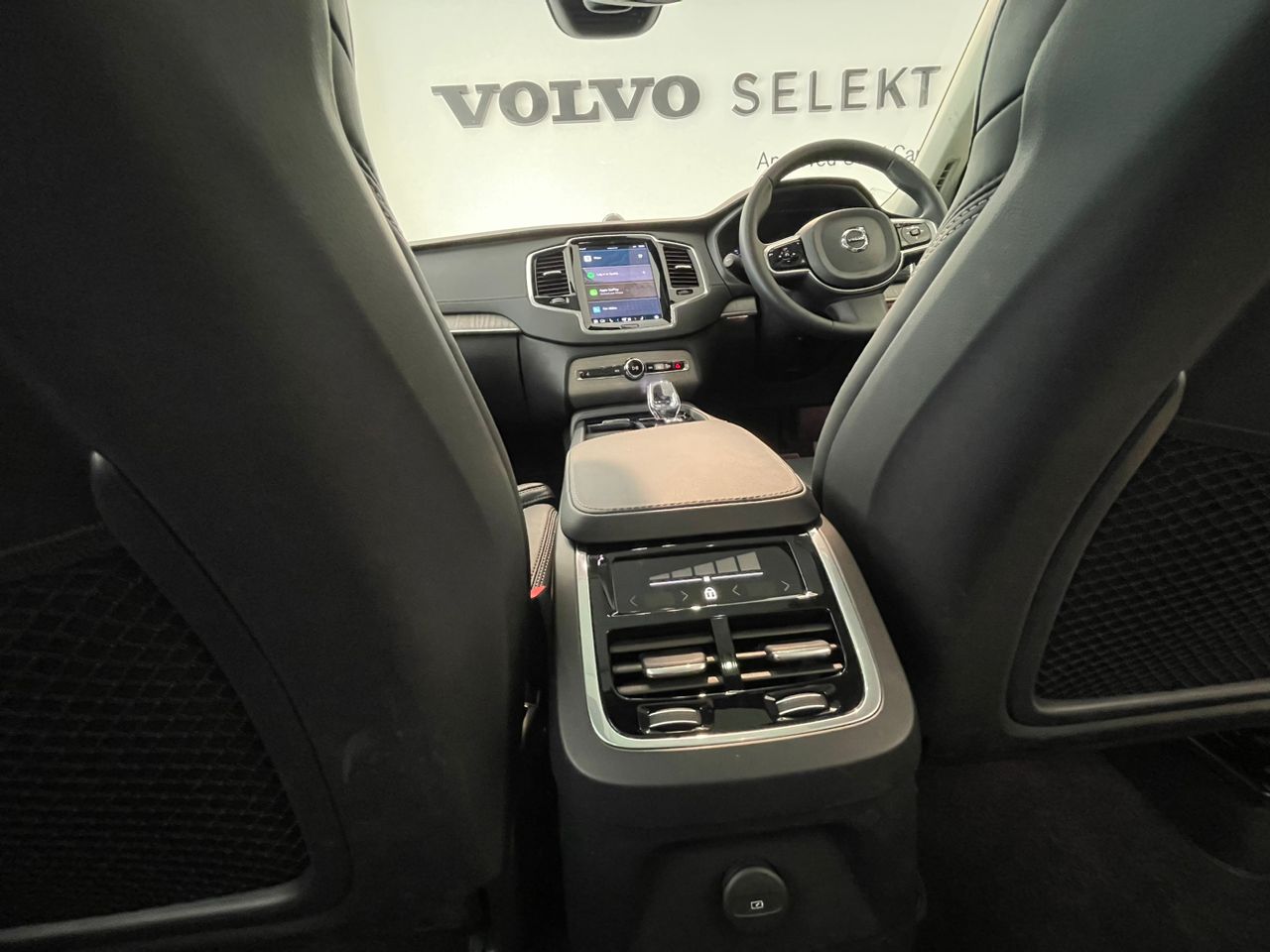 Volvo  XC90 Recharge Ultimate, T8 AWD plug-in hybrid, Electric/Petrol, Bright, 7 Seats