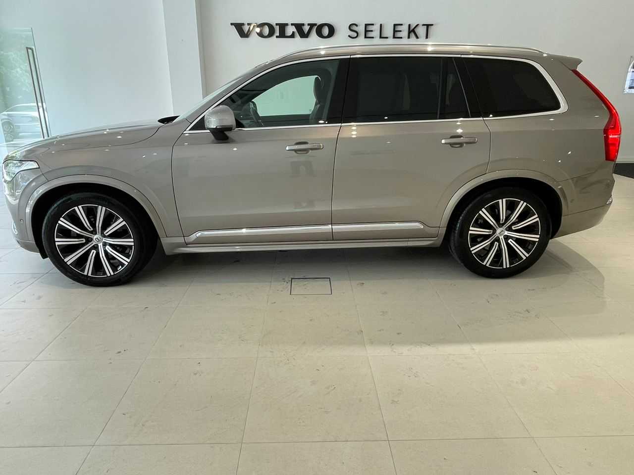 Volvo  XC90 Inscription, B5, 7 Seats