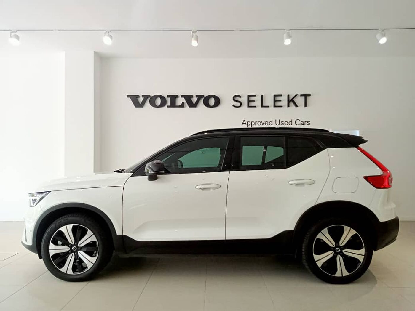 Volvo  Recharge Ultimate, Pure Electric, Electric