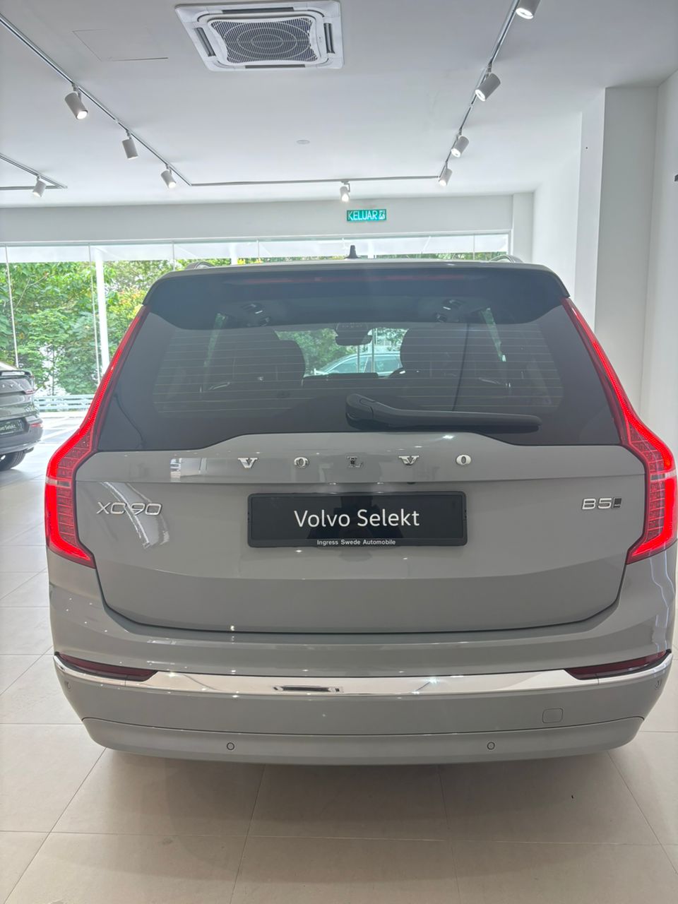 Volvo  Ultimate, B5 AWD Mild hybrid, Petrol, Bright, 7 Seats
