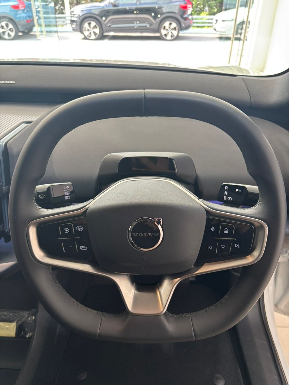 Volvo  Ultra, Twin Motor Performance, Electric
