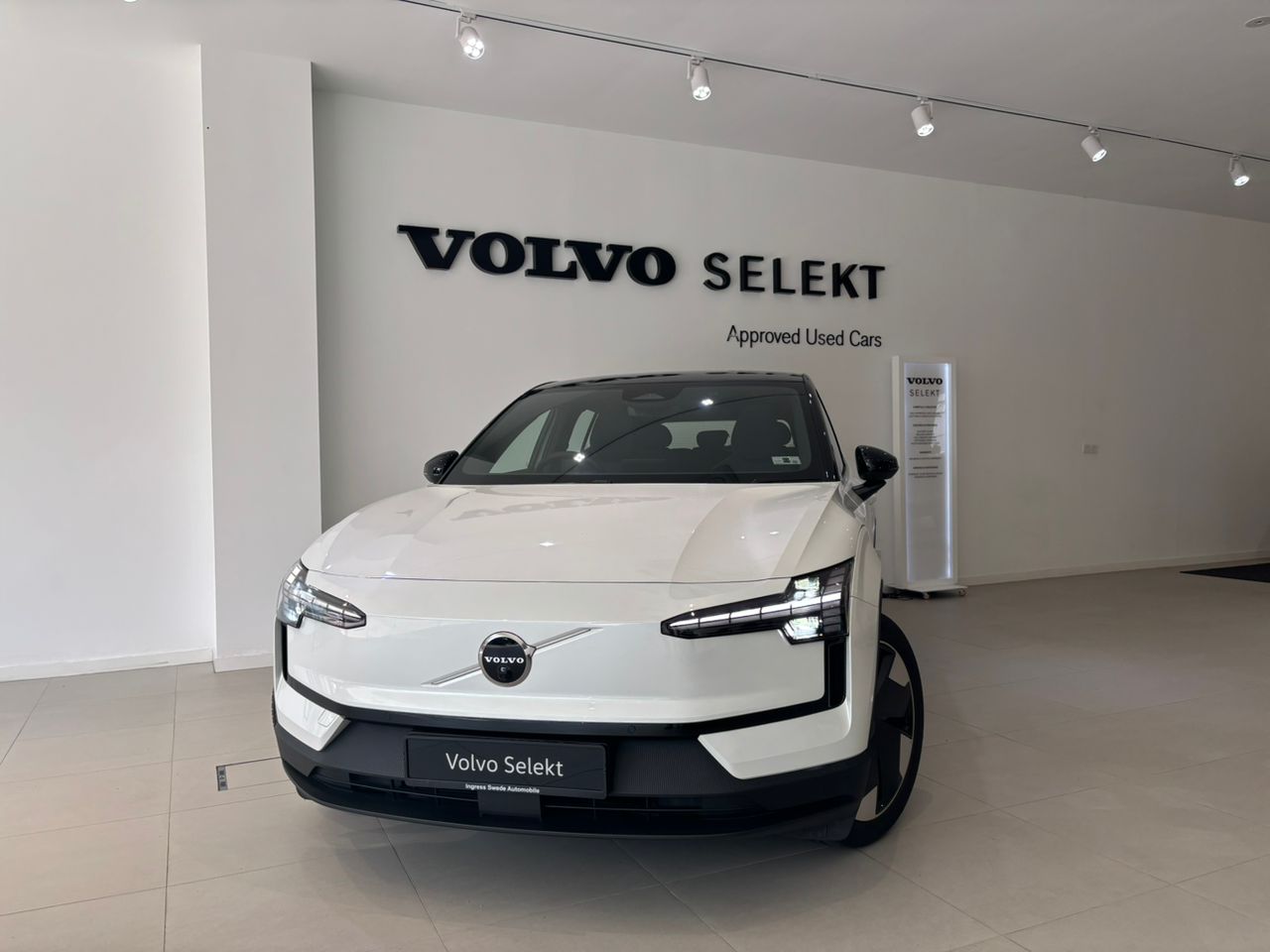 Volvo  Ultra, Twin Motor Performance, Electric