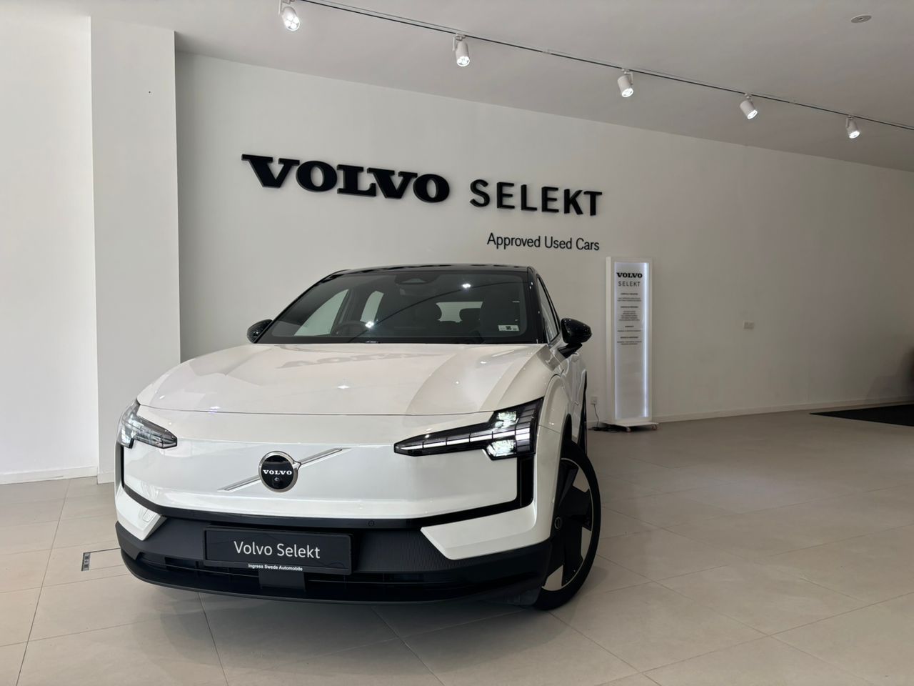 Volvo  Ultra, Twin Motor Performance, Electric
