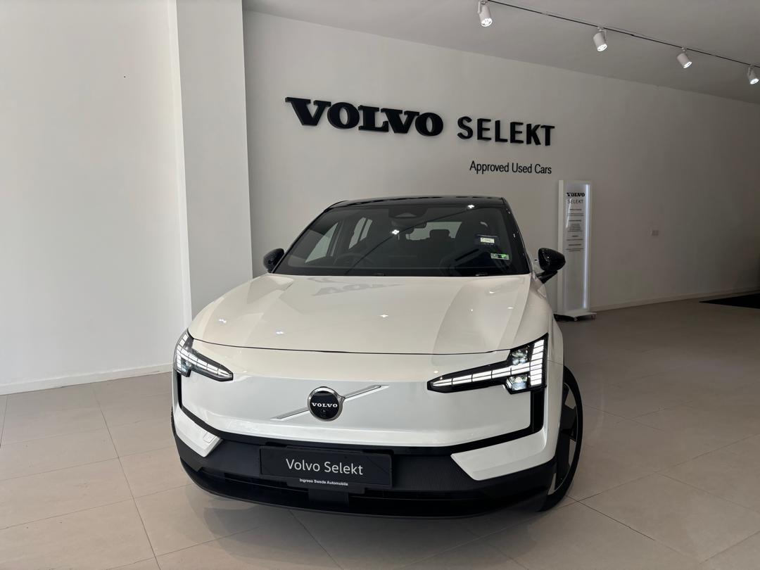 Volvo  Ultra, Twin Motor Performance, Electric