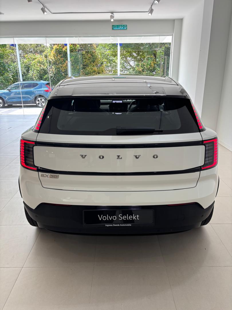 Volvo  Ultra, Twin Motor Performance, Electric