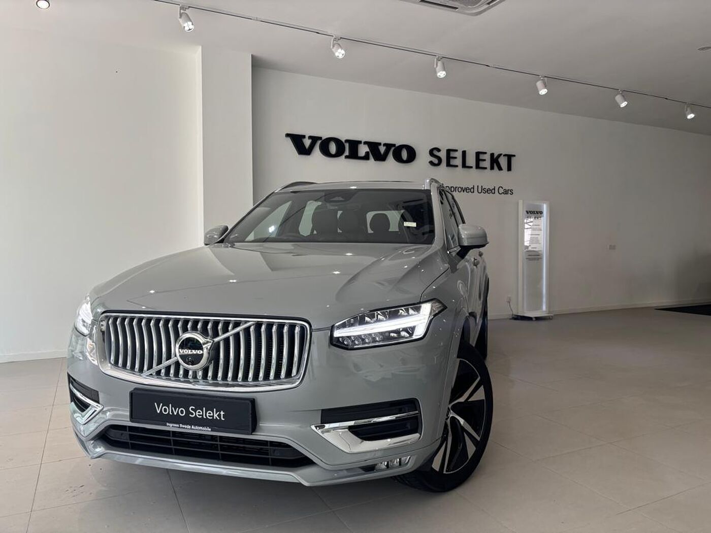 Volvo  Ultra, B5 AWD Mild hybrid, Petrol, Bright, 7 Seats