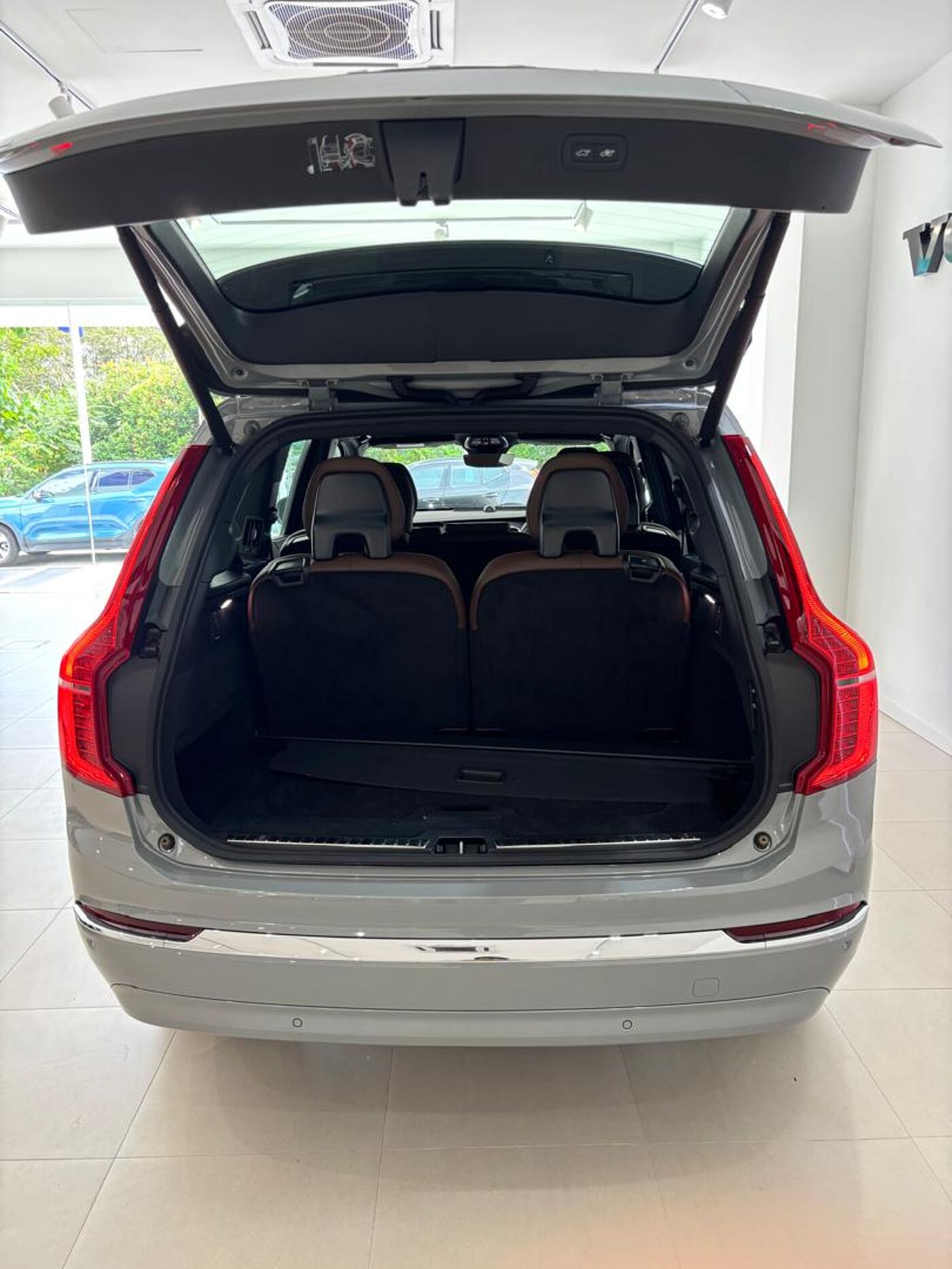Volvo  Ultra, B5 AWD Mild hybrid, Petrol, Bright, 7 Seats