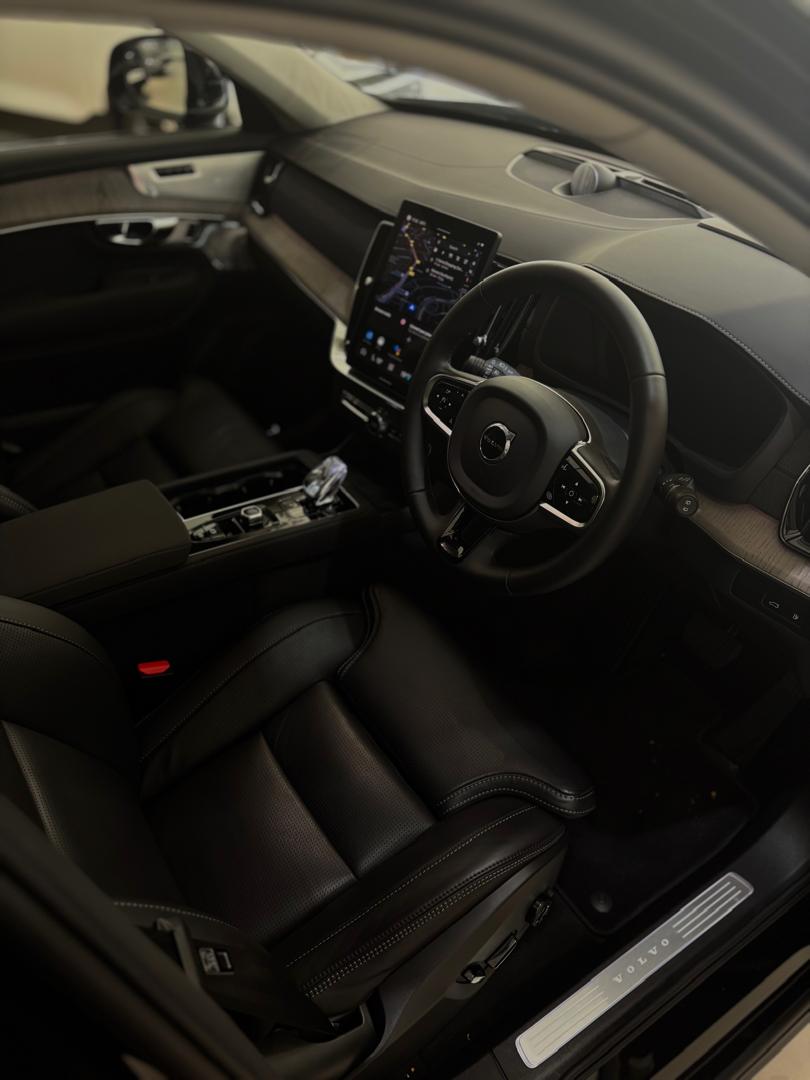 Volvo  Ultra, T8 AWD Plug-in hybrid, Electric/Petrol, Bright, 7 Seats