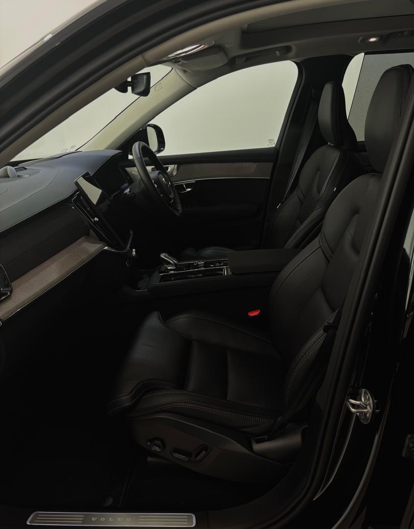 Volvo  Ultra, T8 AWD Plug-in hybrid, Electric/Petrol, Bright, 7 Seats