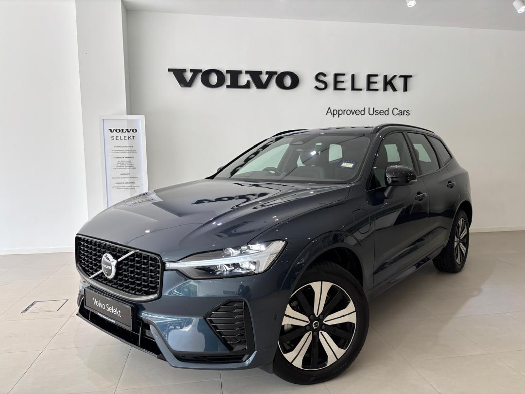 Volvo  Ultra, T8 AWD Plug-in hybrid, Electric/Petrol, Dark