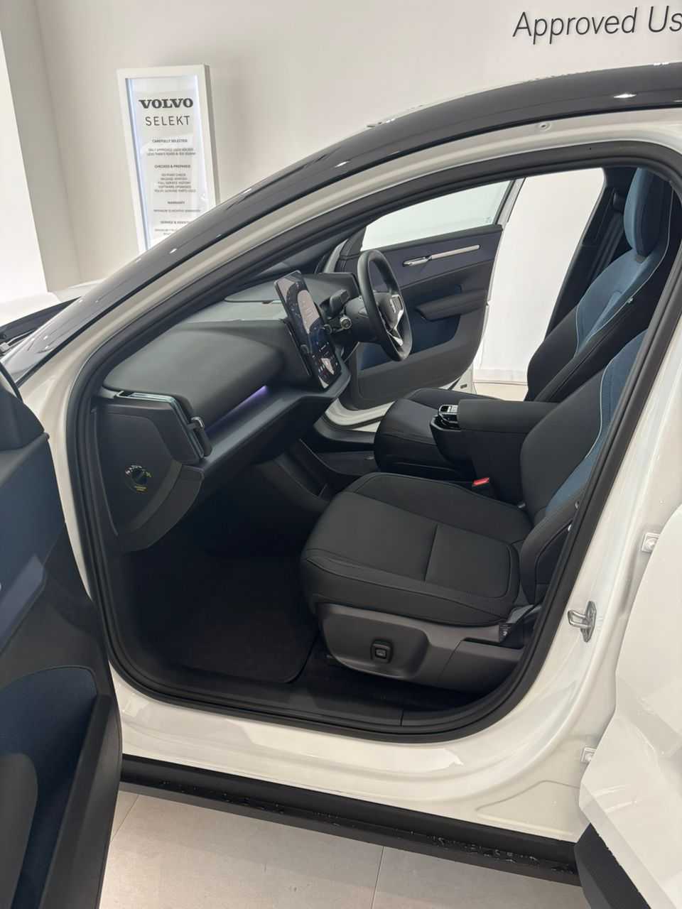 Volvo EX30 Ultra, Twin Motor Performance, Electric