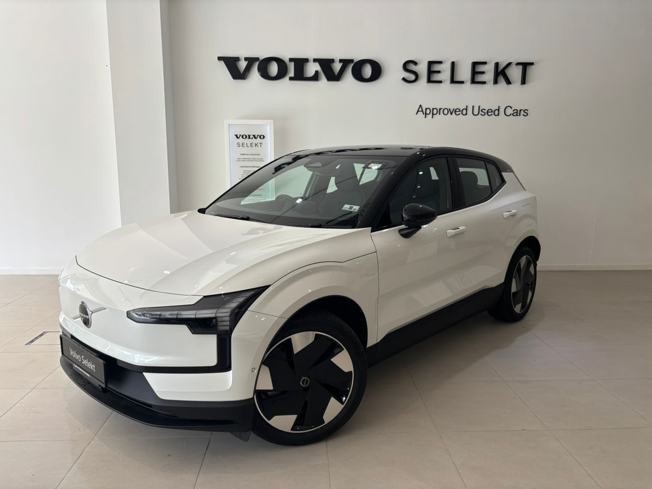 Volvo EX30 Ultra, Twin Motor Performance, Electric