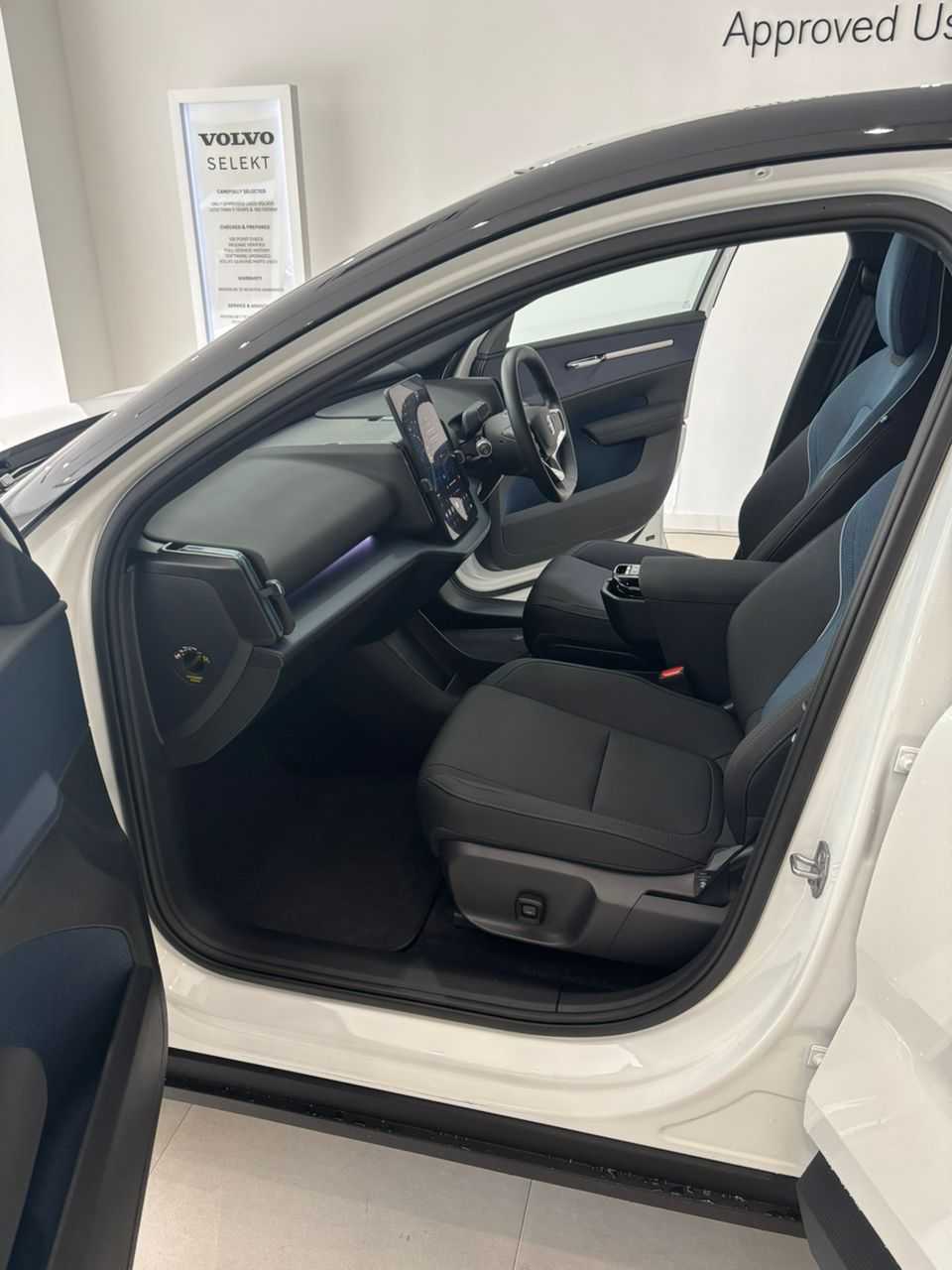 Volvo EX30 Ultra, Twin Motor Performance, Electric