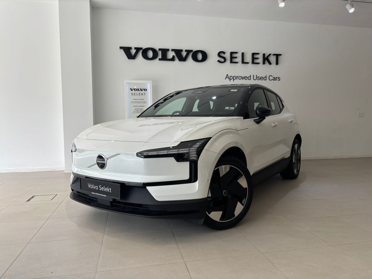 Volvo EX30 Ultra, Twin Motor Performance, Electric