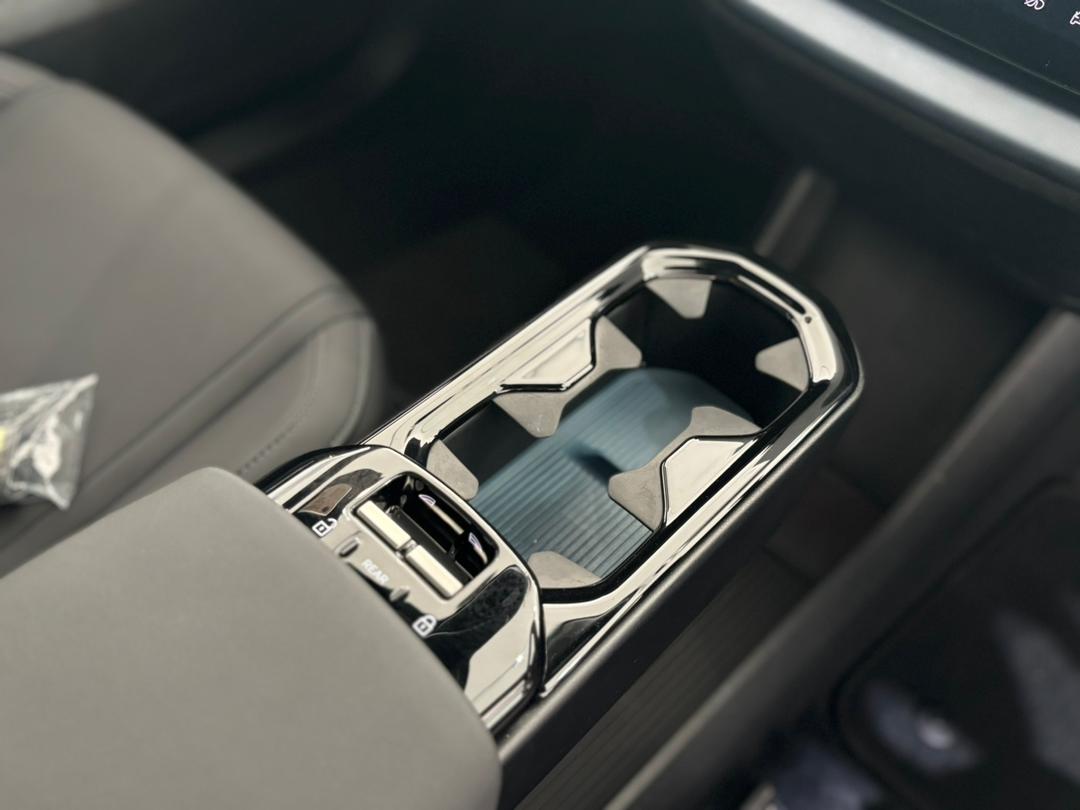 Volvo EX30 Ultra, Twin Motor Performance, Electric