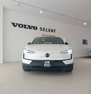 Volvo  Ultra, Twin Motor Performance, Electric