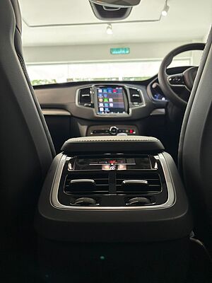 Volvo  Ultimate, B5 AWD Mild hybrid, Petrol, Bright, 7 Seats