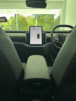 Volvo  Ultra, Twin Motor Performance, Electric