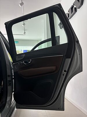 Volvo  Ultra, B5 AWD Mild hybrid, Petrol, Bright, 7 Seats