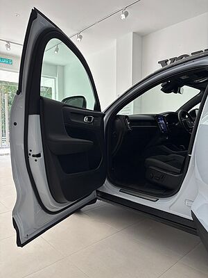 Volvo  EC40 Ultra, Twin Motor, Electric