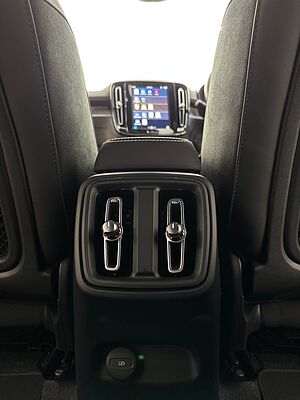 Volvo  EC40 Ultra, Twin Motor, Electric