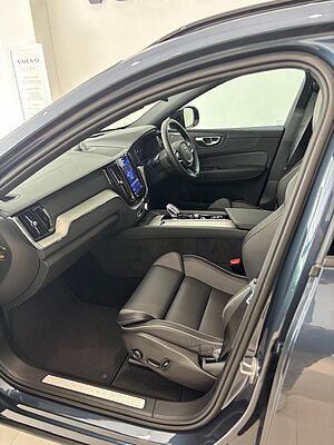 Volvo  Ultra, T8 AWD Plug-in hybrid, Electric/Petrol, Dark