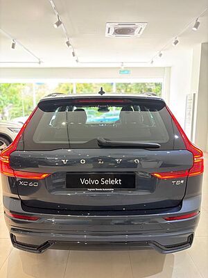 Volvo  Ultra, T8 AWD Plug-in hybrid, Electric/Petrol, Dark