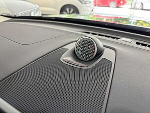 Volvo XC60 Ultra, T8 AWD Plug-in hybrid, Electric/Petrol, Dark