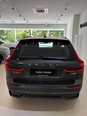 Volvo XC60 Ultra, T8 AWD Plug-in hybrid, Electric/Petrol, Dark