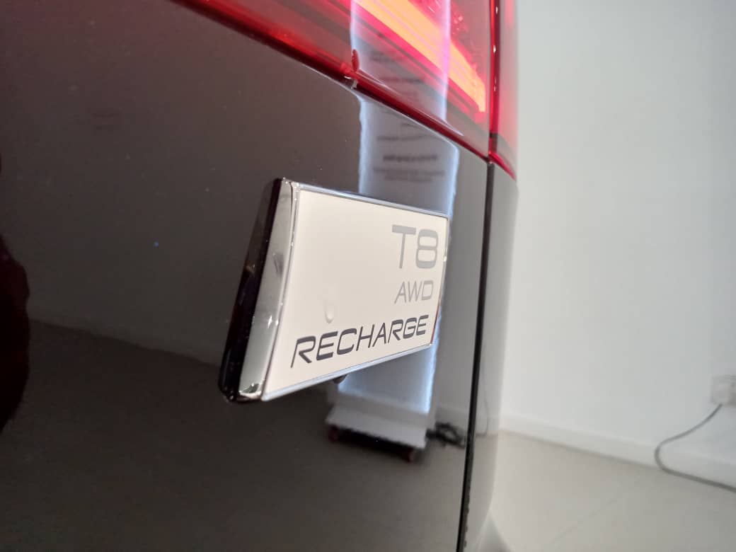 Volvo  V60 Recharge Plus, T8 AWD Plug-in hybrid, Electric/Petrol, Bright