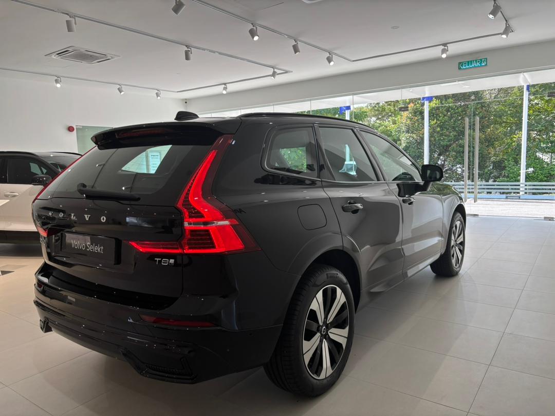 Volvo  XC60 Ultra, T8 AWD Plug-in hybrid, Electric/Petrol, Dark
