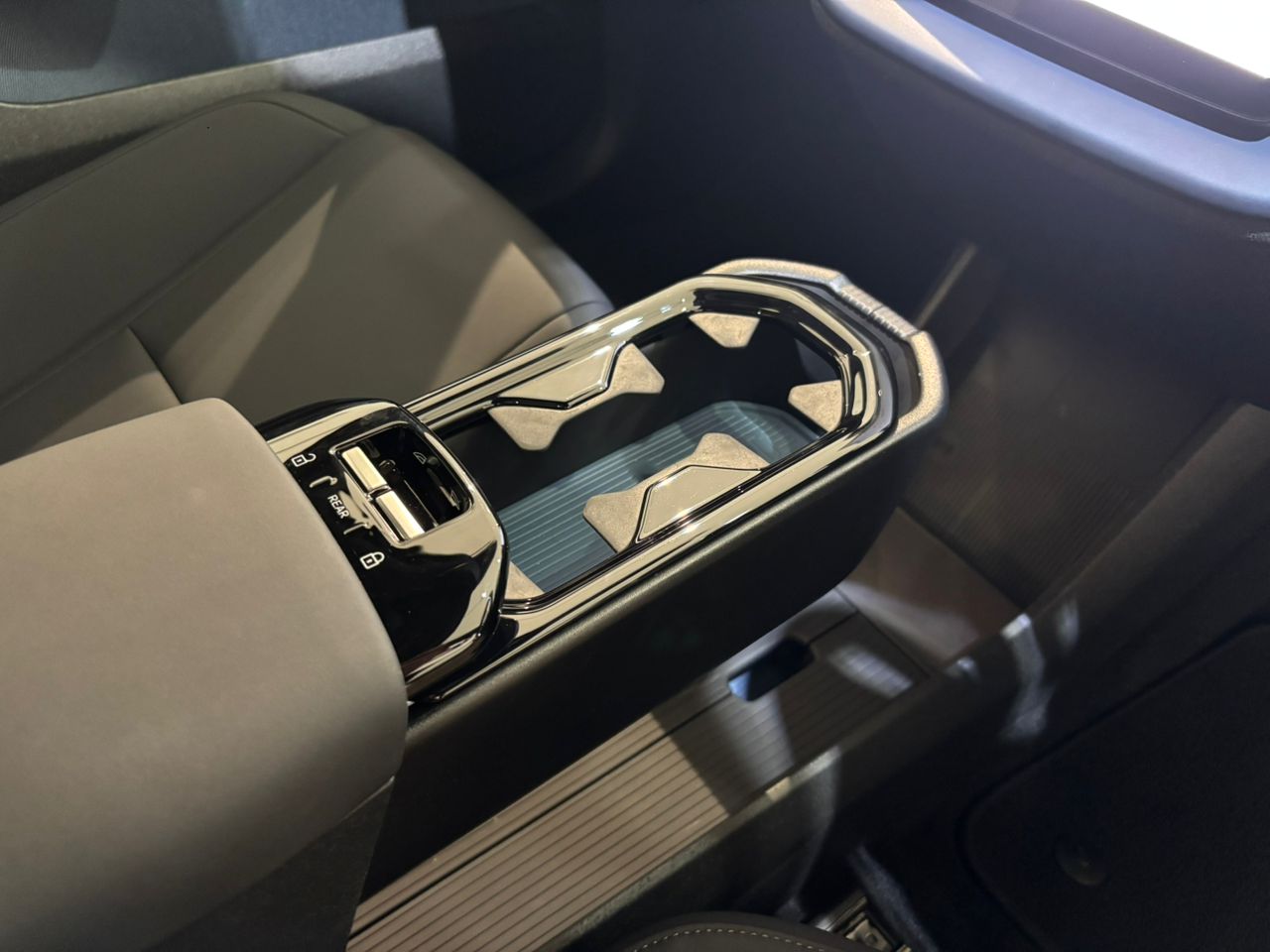 Volvo  EX30 Ultra, Twin Motor Performance, Electric