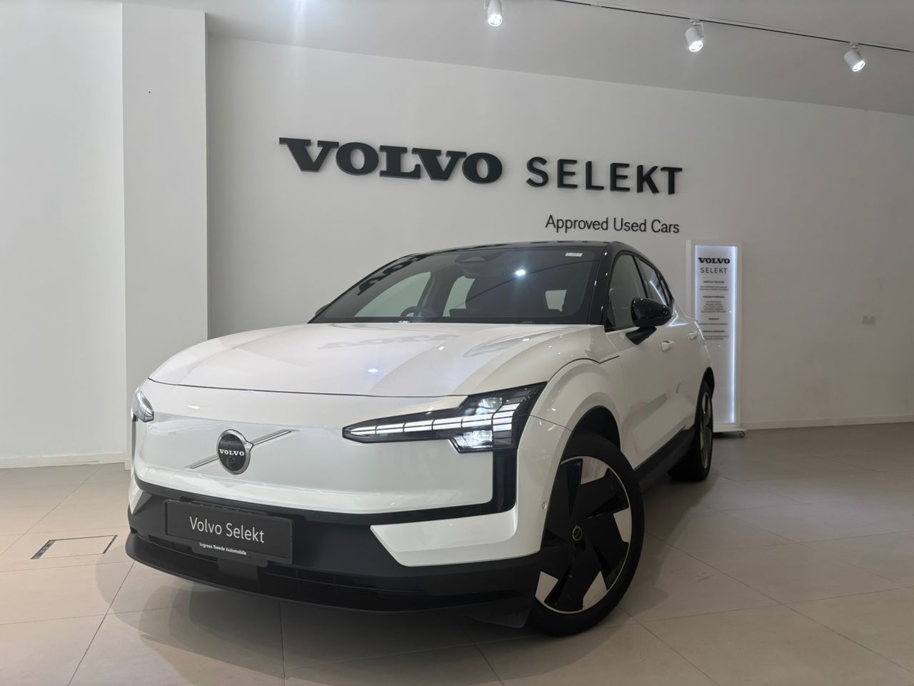 Volvo  EX30 Ultra, Twin Motor Performance, Electric