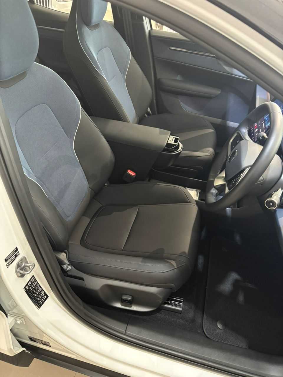 Volvo  EX30 Ultra, Twin Motor Performance, Electric