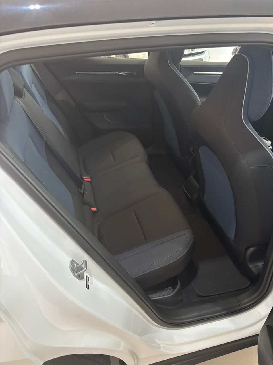 Volvo  EX30 Ultra, Twin Motor Performance, Electric
