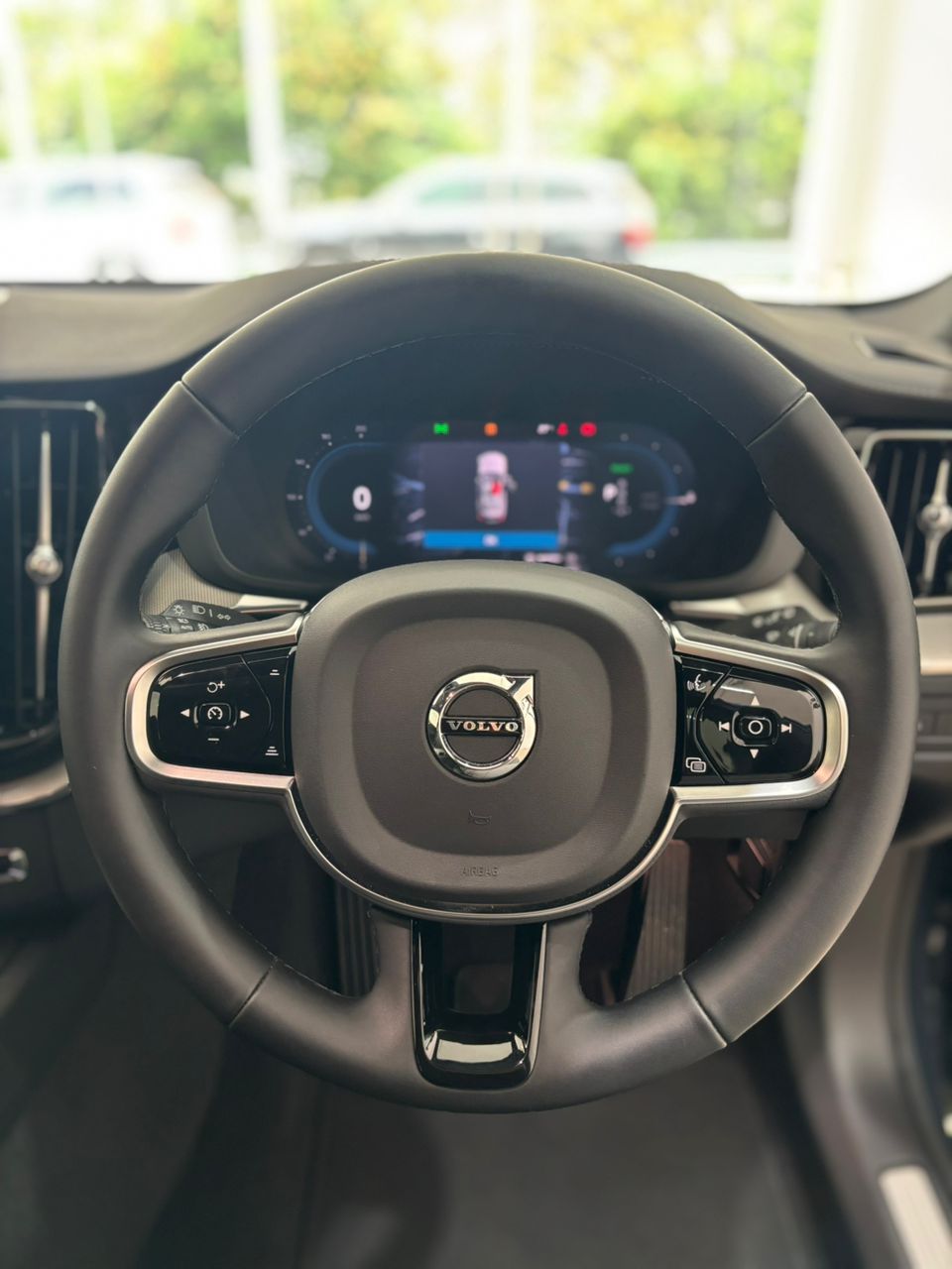 Volvo XC60 Ultra, T8 AWD Plug-in hybrid, Electric/Petrol, Dark