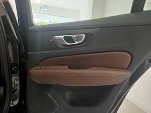 Volvo  V60 Recharge Plus, T8 AWD Plug-in hybrid, Electric/Petrol, Bright