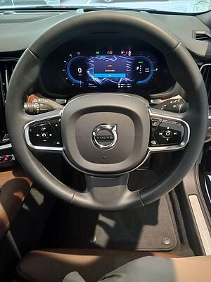 Volvo  V60 Recharge Plus, T8 AWD Plug-in hybrid, Electric/Petrol, Bright