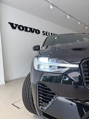 Volvo  XC60 Ultra, T8 AWD Plug-in hybrid, Electric/Petrol, Dark