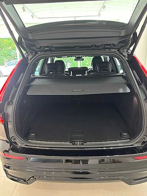 Volvo  XC60 Ultra, T8 AWD Plug-in hybrid, Electric/Petrol, Dark