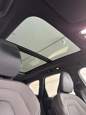 Volvo  XC60 Ultra, T8 AWD Plug-in hybrid, Electric/Petrol, Dark