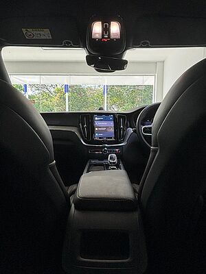 Volvo  XC60 Ultra, T8 AWD Plug-in hybrid, Electric/Petrol, Dark