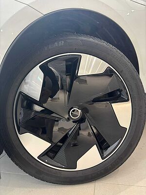 Volvo  EX30 Ultra, Twin Motor Performance, Electric