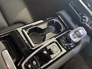Volvo V60 Recharge Ultimate, T8 , Electric/Petrol, Bright