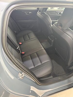 Volvo V60 Recharge Ultimate, T8 , Electric/Petrol, Bright