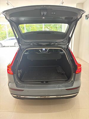 Volvo V60 Recharge Ultimate, T8 , Electric/Petrol, Bright